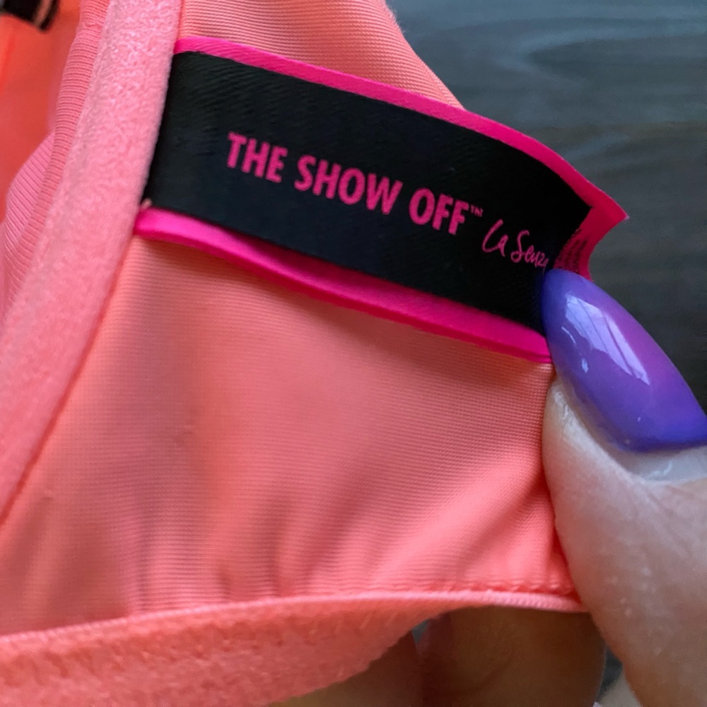 2/$18 bras La Senza bright pink front clasp push up w/ sexy racerback strap - Picture 8 of 8